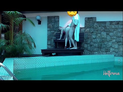 ❤️ Bos menjemput pembantu rumah ke kolam, tetapi tidak dapat menahan panas Lucah di lucah ms.xxxifuck.ru