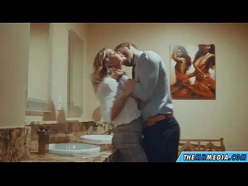 ❤️ Apabila awek berambut perang menggoda anda di tandas awam Lucah di lucah ms.xxxifuck.ru